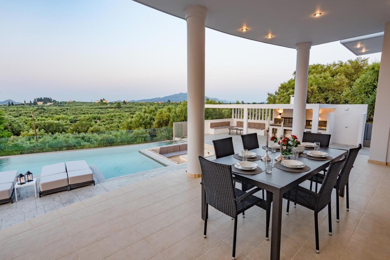 Villa Moonstone Mouzákion Exterior foto