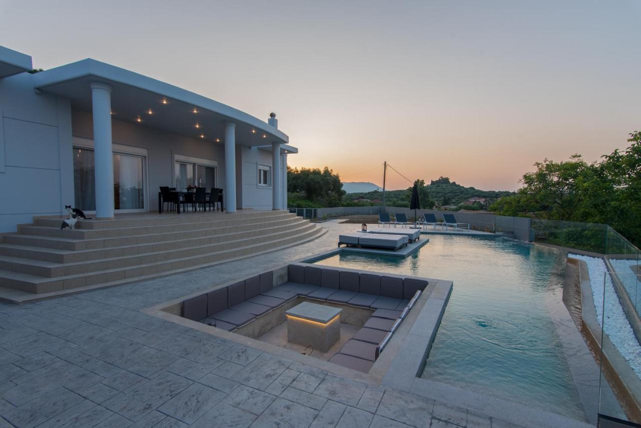 Villa Moonstone Mouzákion Exterior foto